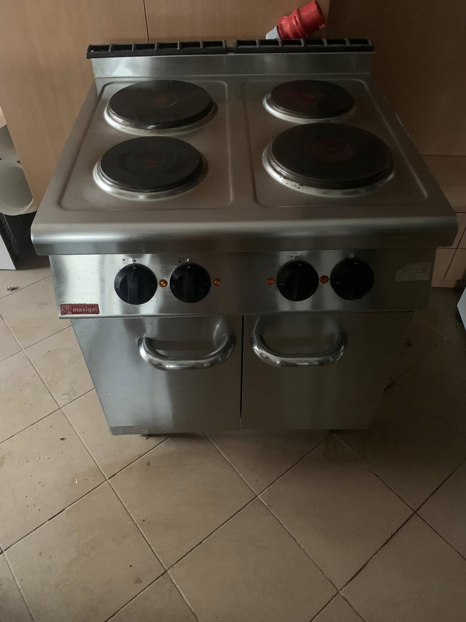 MASINA DE GATIT ELECTRICA      