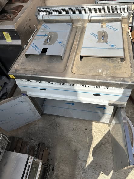 Friteuza profesională pe gaz