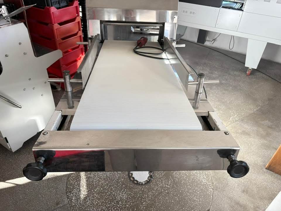 Masina profesionala de feliat paine Gabarro – cu cutite si rola tragatoare noi - Imagine 2