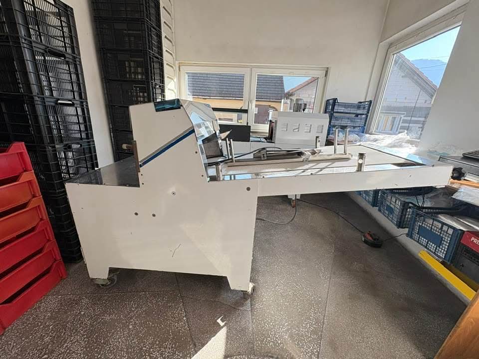 Masina profesionala de feliat paine Gabarro – cu cutite si rola tragatoare noi - Imagine 3