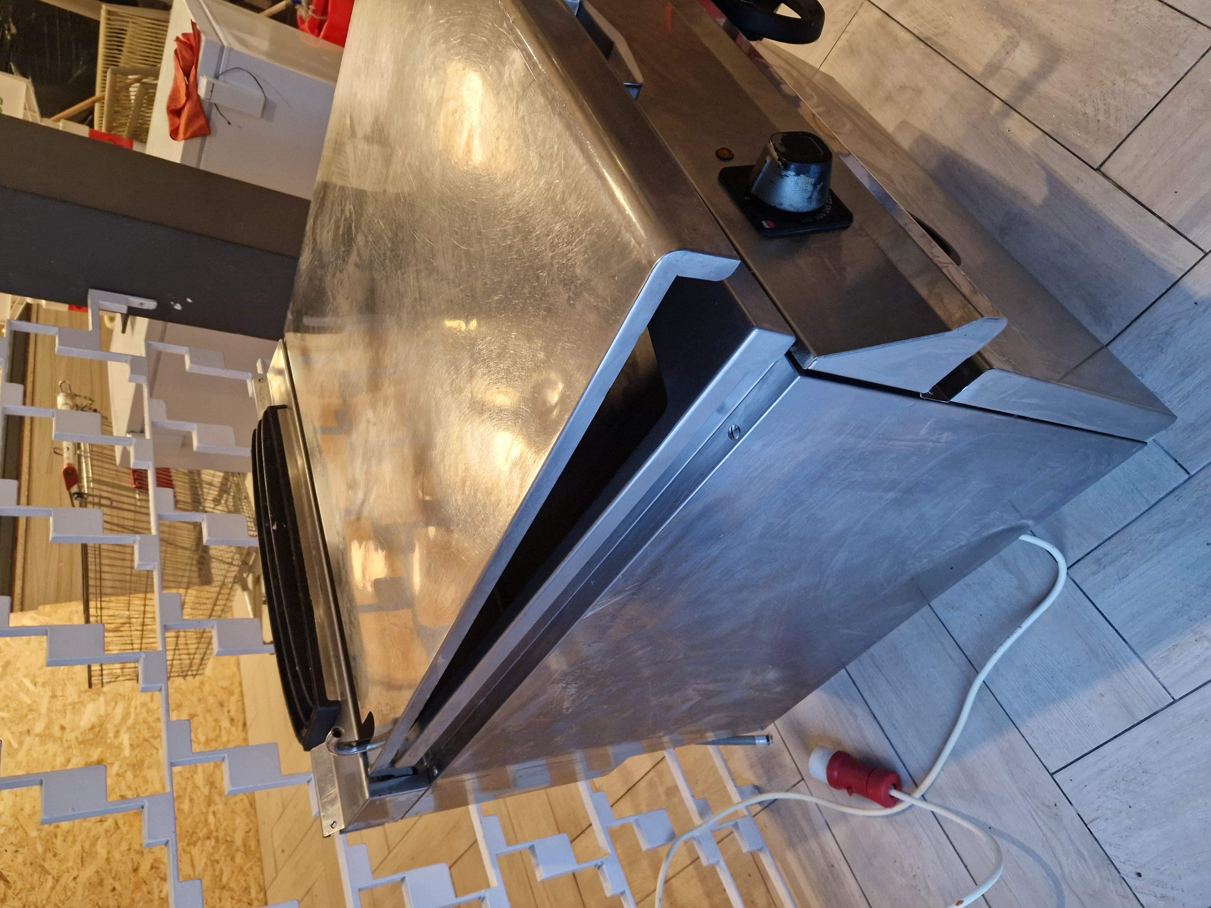 Tigaie basculantă 80l - Imagine 3