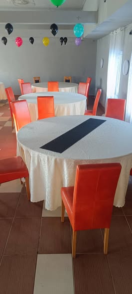 Mese rotunde pentru 12 persoane - Imagine 3