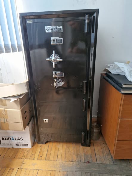 Seif profesional mare 2 usi – seif hotel / restaurant / bar – securitate bani si documente Timisoara - Imagine 2