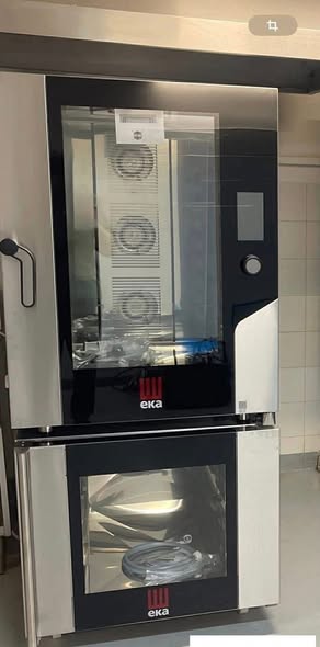 Cuptor profesional EKA 10 tavi cu dospitor EKA, nou, nefolosit