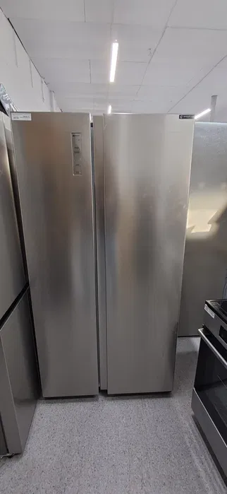 Frigider Hisense 519L A++ – No Frost – afisaj digital – NOU – Garantie