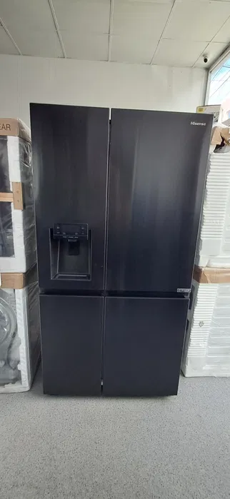 Frigider side by side Hisense 632L A++ – dozator apa/gheata – NOU – Garantie