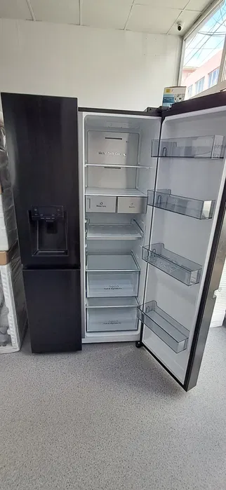 Frigider side by side Hisense 632L A++ – dozator apa/gheata – NOU – Garantie - Imagine 2