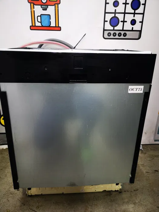 Masina de spalat vase Candy incorporabila – 13 seturi – 9 programe – NOUA – Garantie