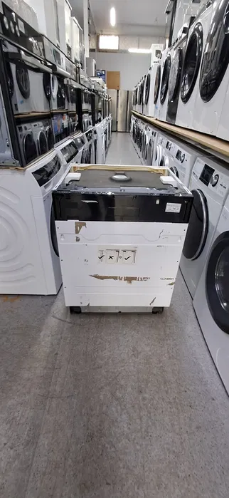 Masina de spalat vase Respekta incorporabila – 12 seturi – A++ – utilizata – Garantie