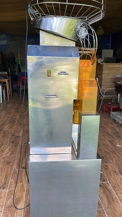 Storcător automat portocale profesional – aparat fresh suc HoReCa, stare perfectă - Imagine 4