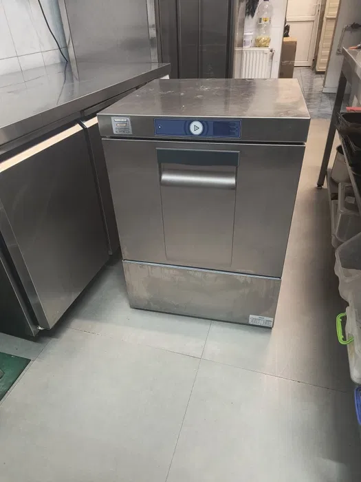 Masina spalat vase profesionala Hobart FX-12-01 – 400V, cos 50x50, cu uscare, horeca