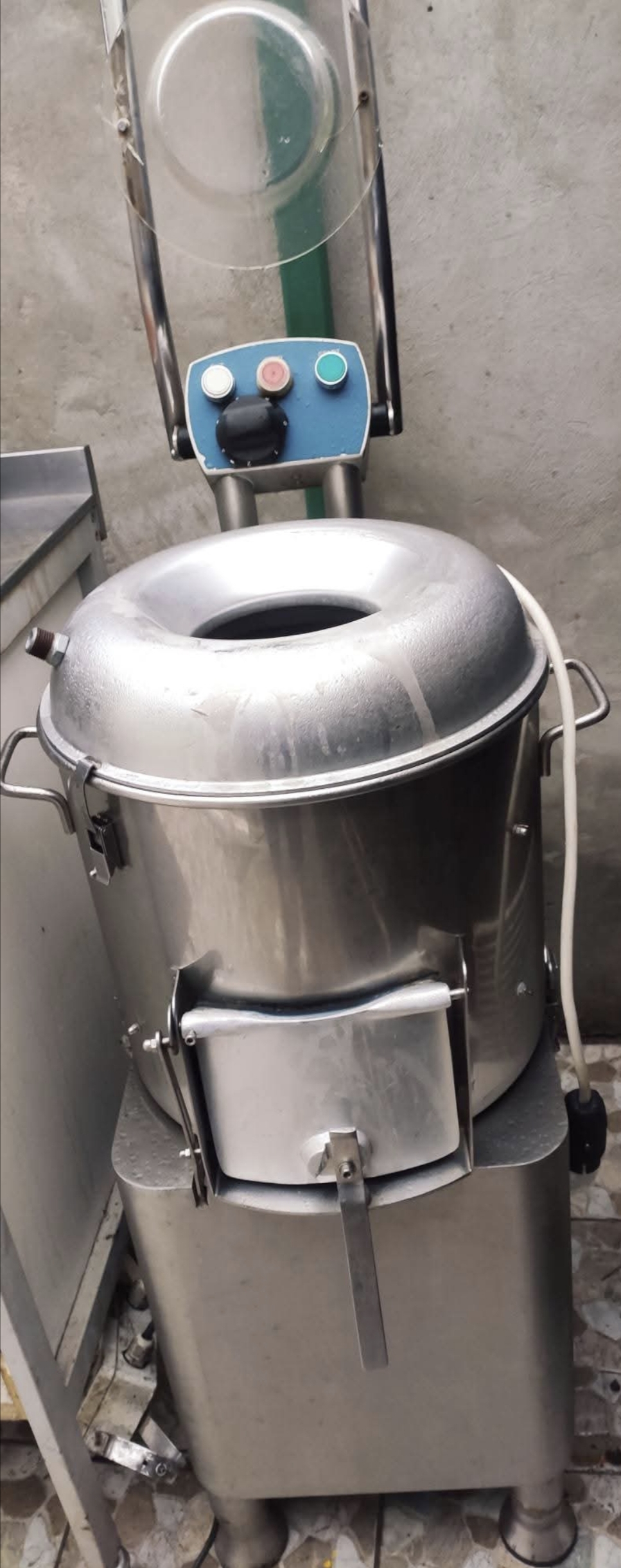 Mașină curățat cartofi Lancom capacitate 20 kg  - Imagine 2