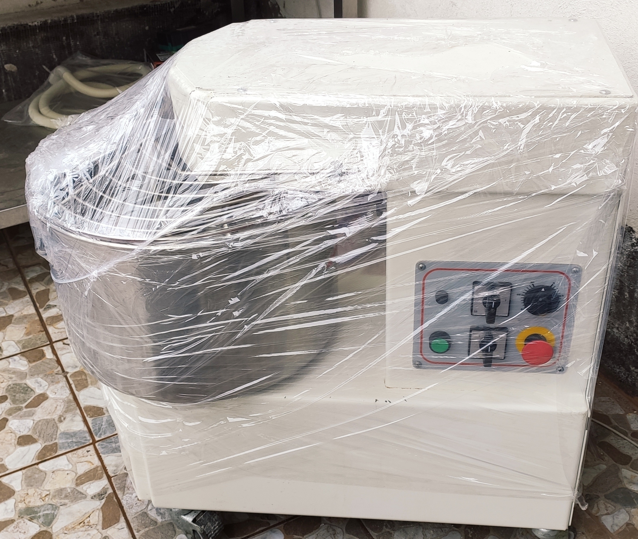 Malaxor 2 VITEZE Bilancia Mecnosud 33 L, 25 kg aluat, la 380 v - Imagine 2