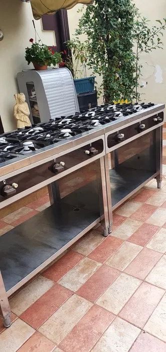 Aragaz profesional pe gaz HoReCa 6 ochiuri bucatarie restaurant inox