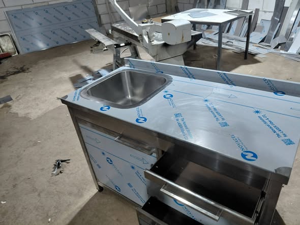 Masa inox cu chiuveta HoReCa spalator profesional bucatarie inox