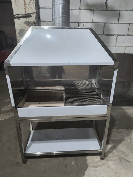 Grill pe carbuni profesional cu hota si cos HoReCa gratar restaurant inox