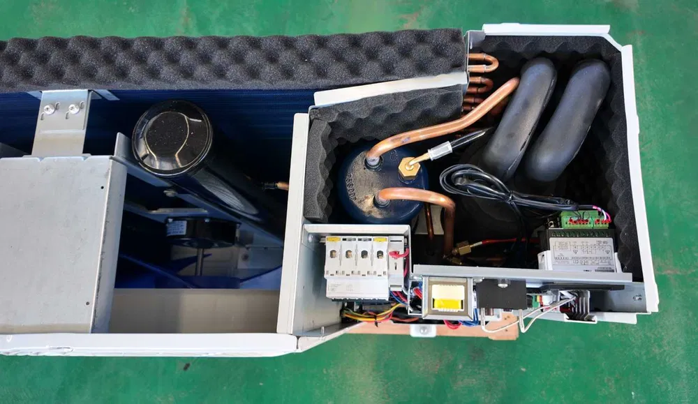 Agregat frigorific digital Copeland 7.3 kW NOU | Carcasat silentios | -10°C | Grup frigorific profesional - Imagine 3