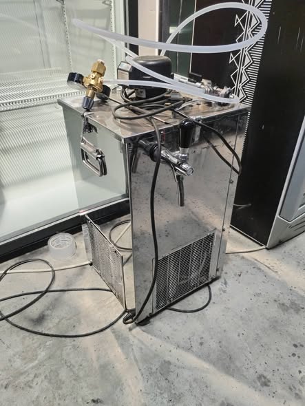 Dozatoare bere profesionale – 1 robinet / 2 robineti – modele diverse | Galati - Imagine 2