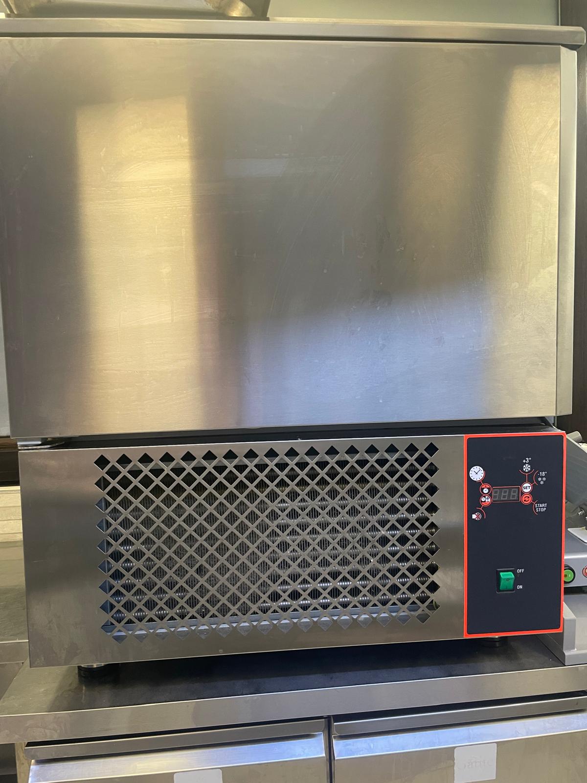 Abatitor/Blast chiller in stare perfecta