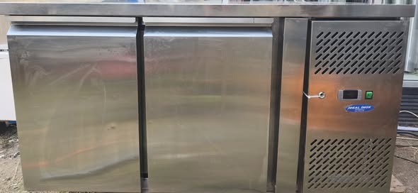 Pachet echipamente HoReCa – masa rece + aragaz + 2 aparate limonada