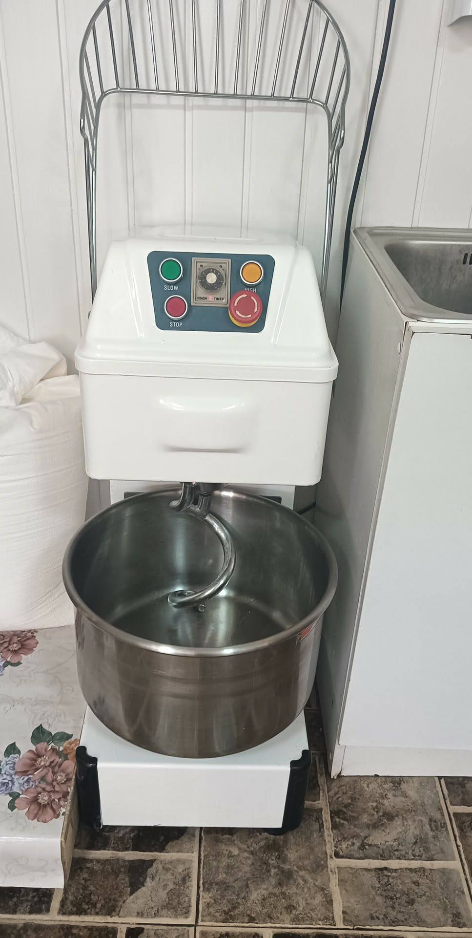 Malaxor / mixer spiral profesional pentru aluat – HoReCa | 3000 lei