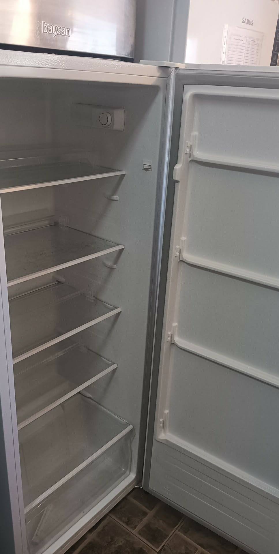 Frigider profesional alb cu o usa – depozitare produse HoReCa - Imagine 2