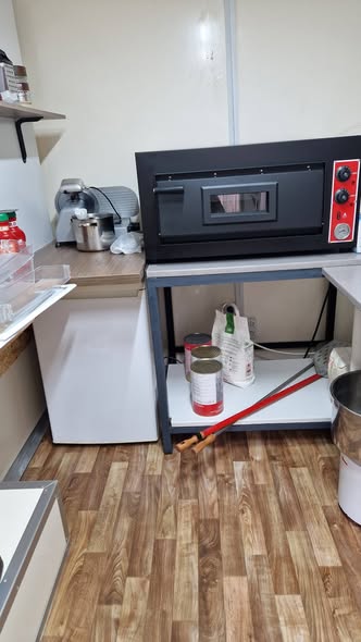 Remorca comerciala horeca pentru pizza / fast food – gata de - Imagine 3