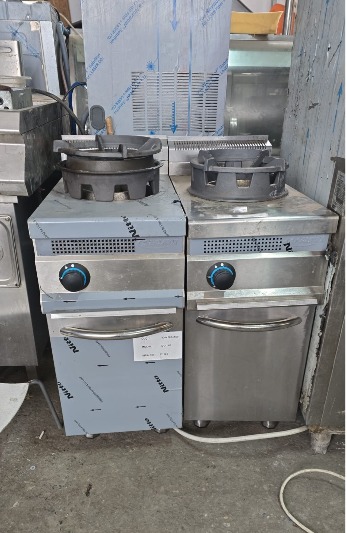 Masina de gatit profesionala pe gaz cu arzator WOK – echipamente horeca pentru restaurante si fast food