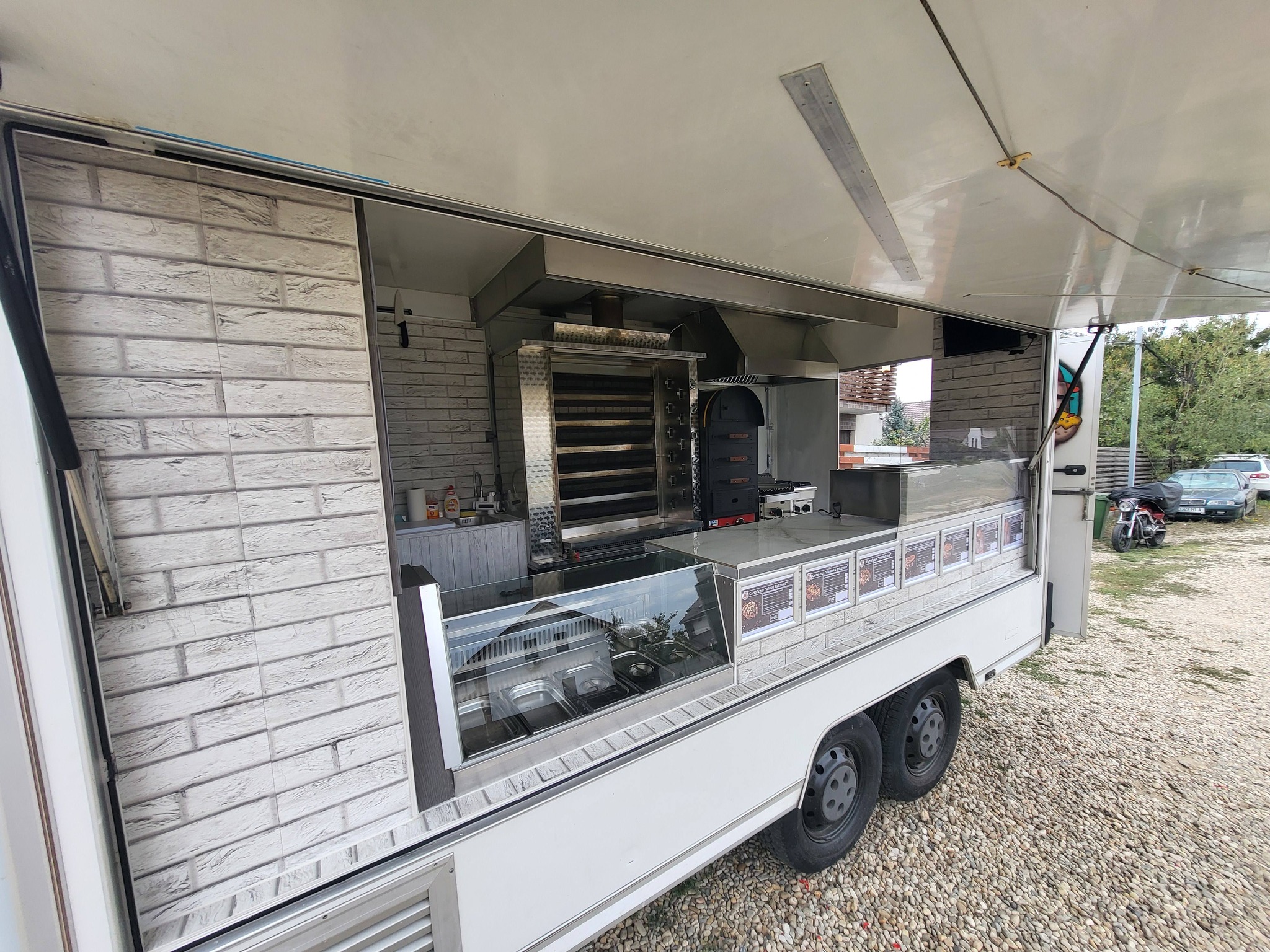 Food Truck profesional complet echipat + afacere la cheie – concept street food – 18.500 Euro - Imagine 2