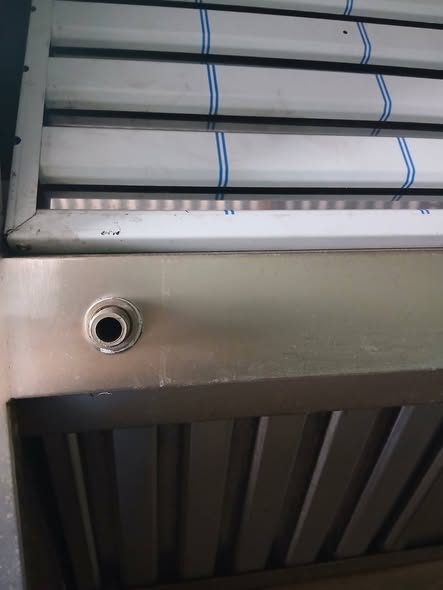 Hota profesionala inox 1 m x 1 m cu motor interior – ideala pentru bucatarii HoReCa