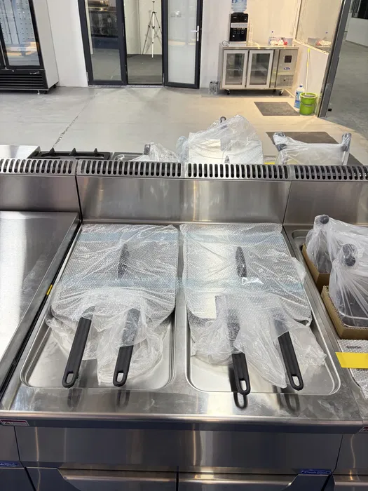 Friteuza profesionala dubla pe gaz 2x16 litri – echipament nou pentru restaurante si fast-food - Imagine 2