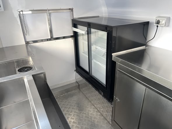 Rulota comerciala food truck personalizabila, complet echipata, omologare europeana - Imagine 2