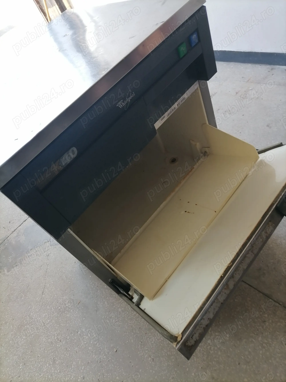 Masina de facut gheata profesionala Whirlpool – ideala pentru baruri, restaurante si horeca - Imagine 2