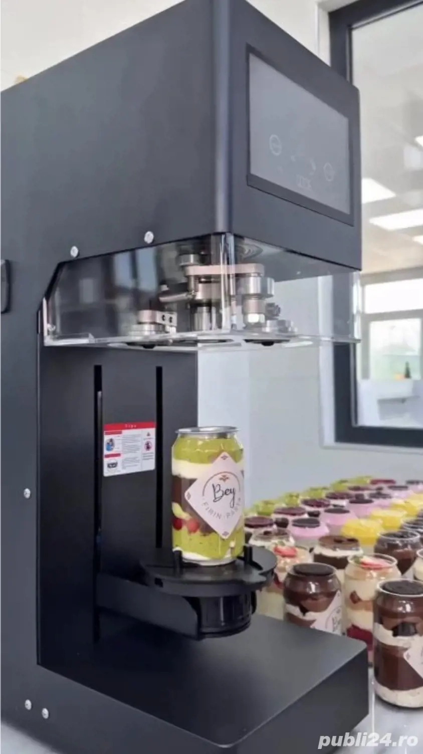 Masina Automata de Sigilat Doze PET D55 – 20 Doze pe Minut, Ideala pentru Bauturi si Produse Alimentare - Imagine 2