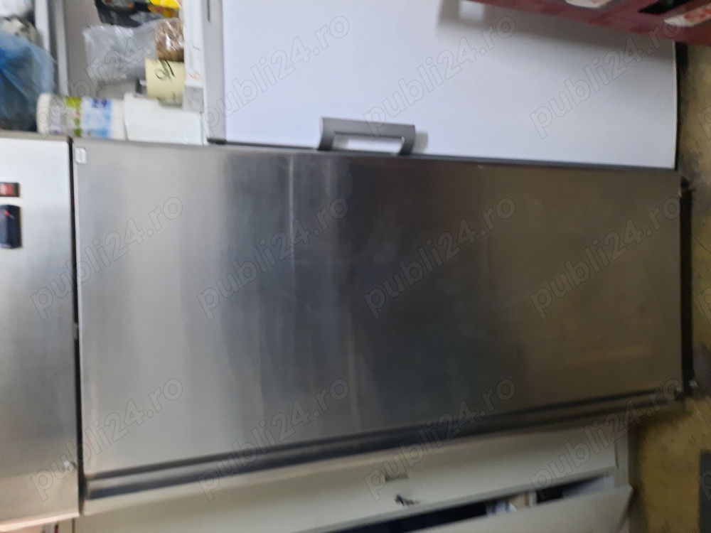 Dulap frigorific profesional inox cu o usa, ideal pentru restaurante si laboratoare alimentare