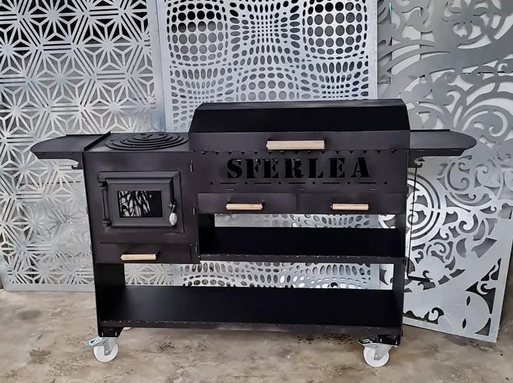 Gratar Suprem Premium cu Soba Laterala, Suport Ceaun si Usa din Fonta - Fabricat din Otel 3 mm grill