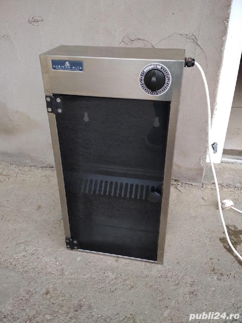 Sterilizator profesional UV pentru cutite HORECA si industria alimentara