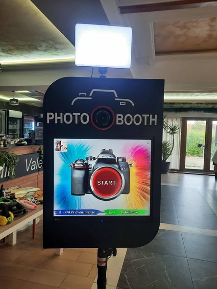 Cabina foto profesionala Photo Booth - Touchscreen, Canon DSLR, software cu licenta pe viata - Imagine 2