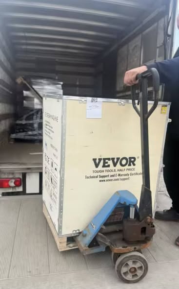 Masina profesionala de inghetata VEVOR NOUA - 2200W, 2+1 arome, productivitate 20-26 L/ora