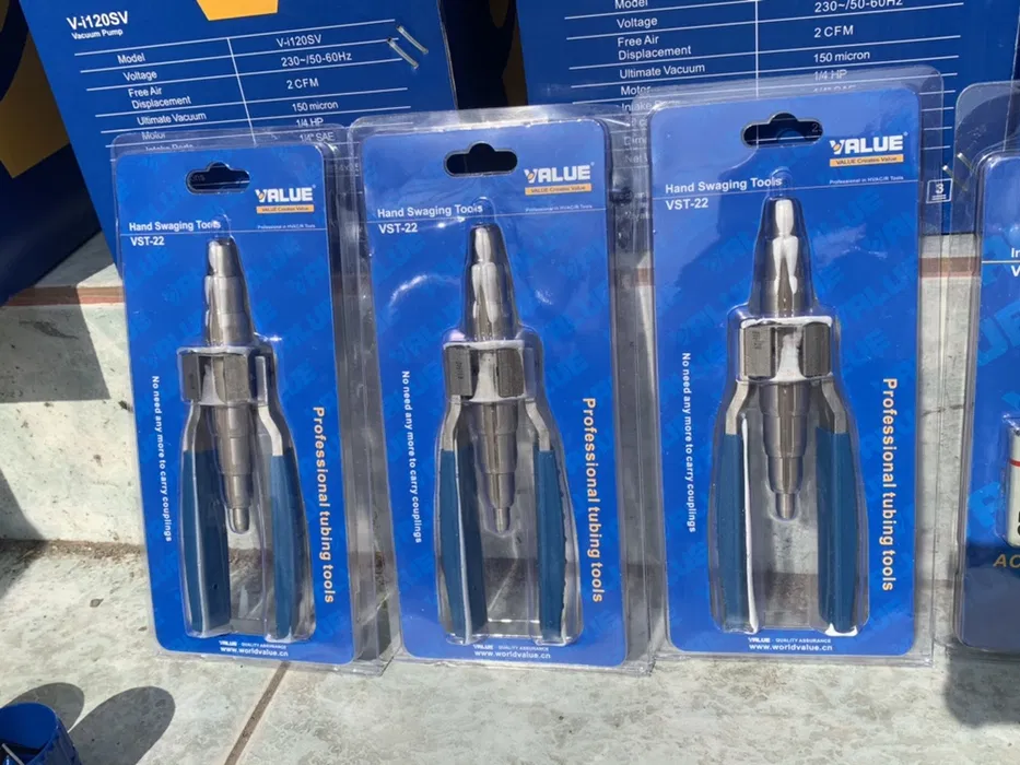 Largitor manual pentru teava de cupru 6 mm, 8 mm, 10 mm si 12 mm pentru instalatii frigorifice