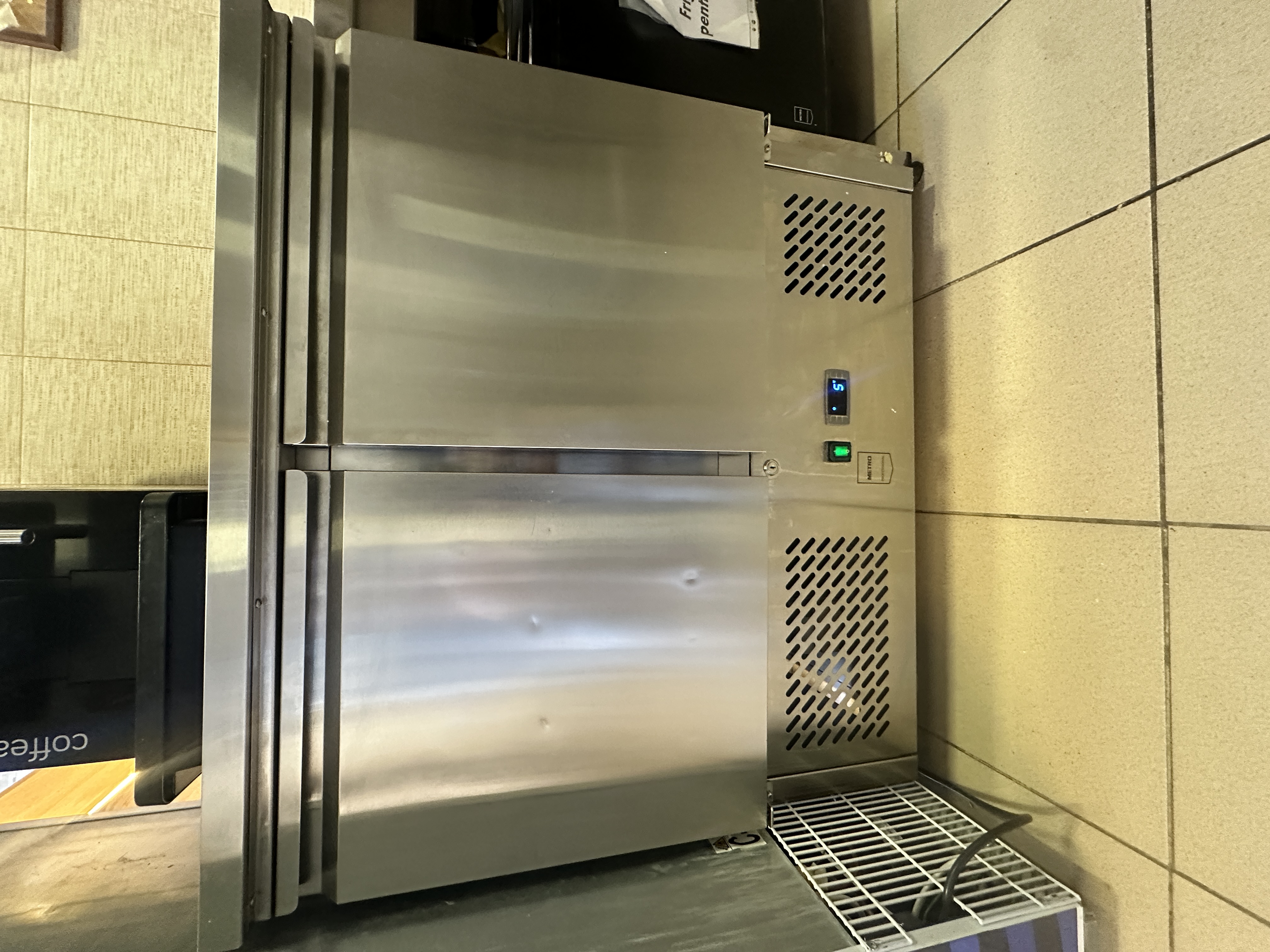Frigider/masă rece - Masa rece frigorifica profesionala METRO Professional 2025, 2 usi, 1 m – inox
