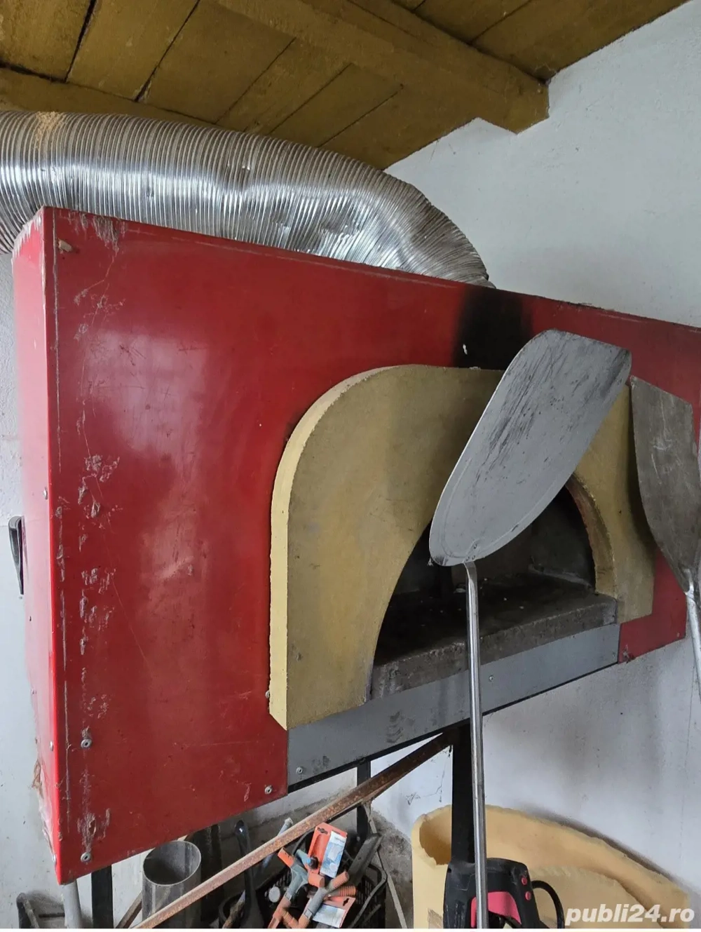 Cuptor profesional de pizza pe lemne - 5 pizza simultan, fabricat in Italia - Imagine 4