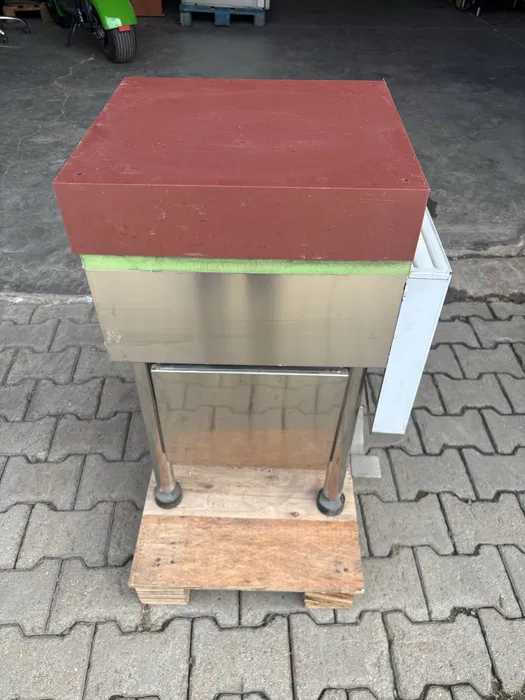 Butuc macelarie profesional cu blat din polipropilena si suport inox pentru macelarie, carmangerie si HoReCa - Imagine 4