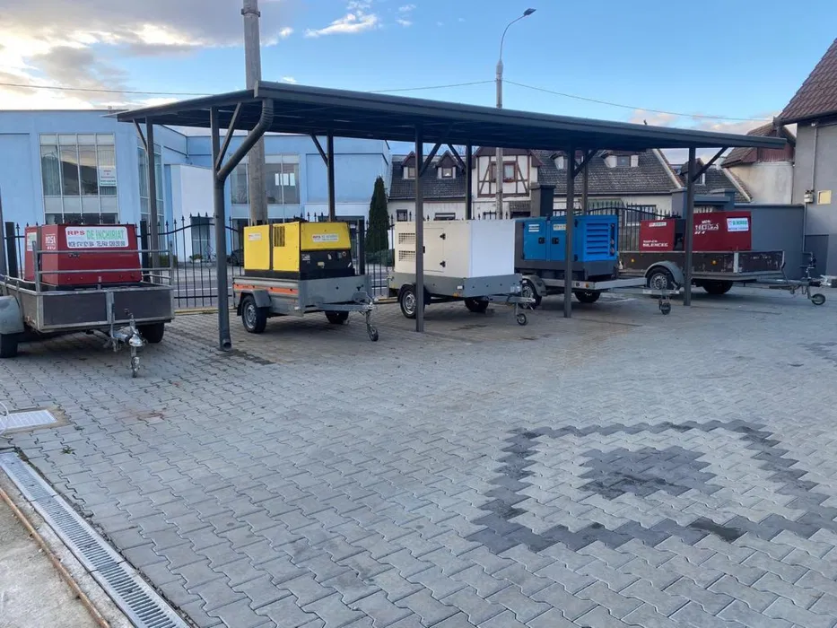 Generator de curent trifazic diesel si utilaje profesionale pentru constructii - Imagine 3