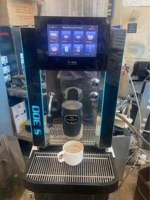 Automat cafea profesional Saeco Xelsis, Rheavendors Cino XS si Necta Kikko - automate cafea second hand - Imagine 2