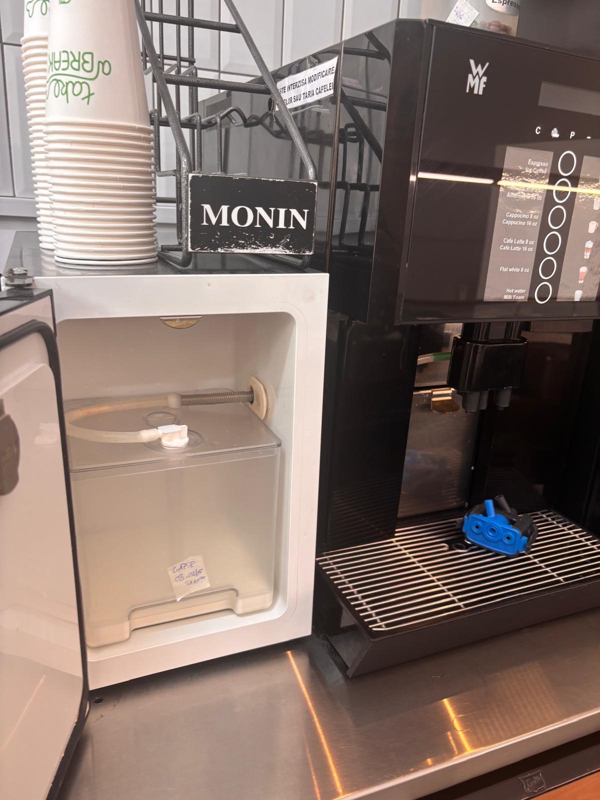 Aparat profesional de cafea WMF1200S - revizii la zi - Imagine 3