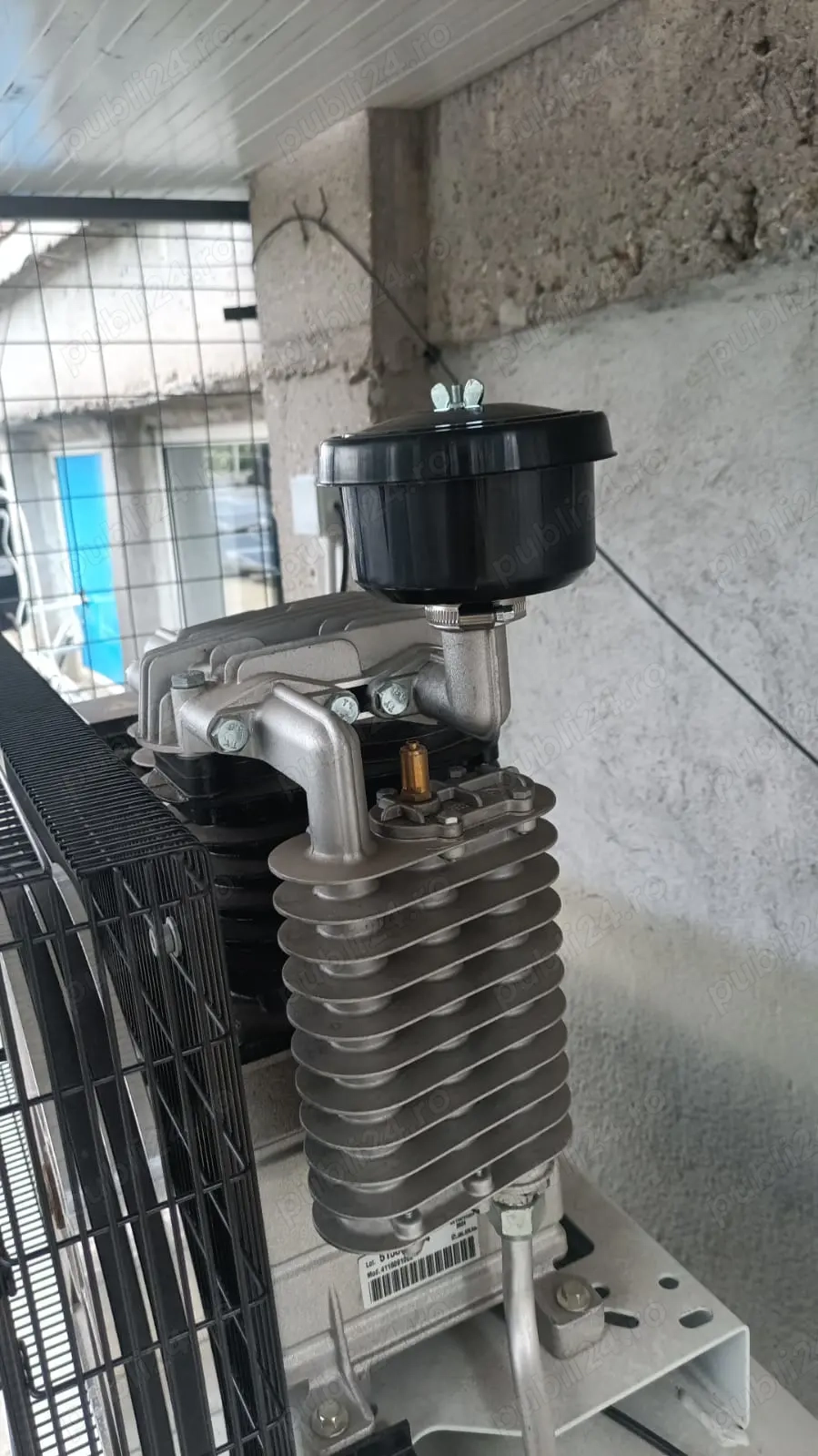 Servicii profesionale de montaj, punere in functiune si service pentru instalatii de procesare si ambalare