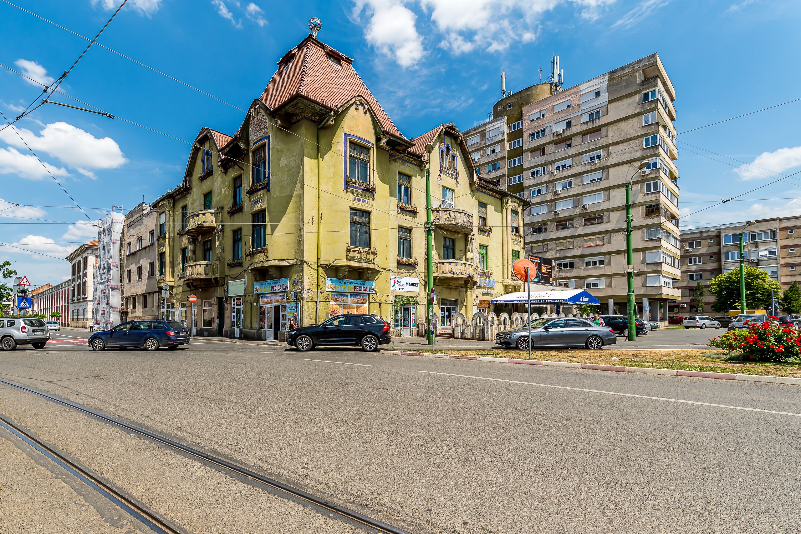 Spatiu comercial de vanzare Arad - Zona Boul Rosu, vitrina 12 ml, ideal pentru HoReCa, retail sau investitie