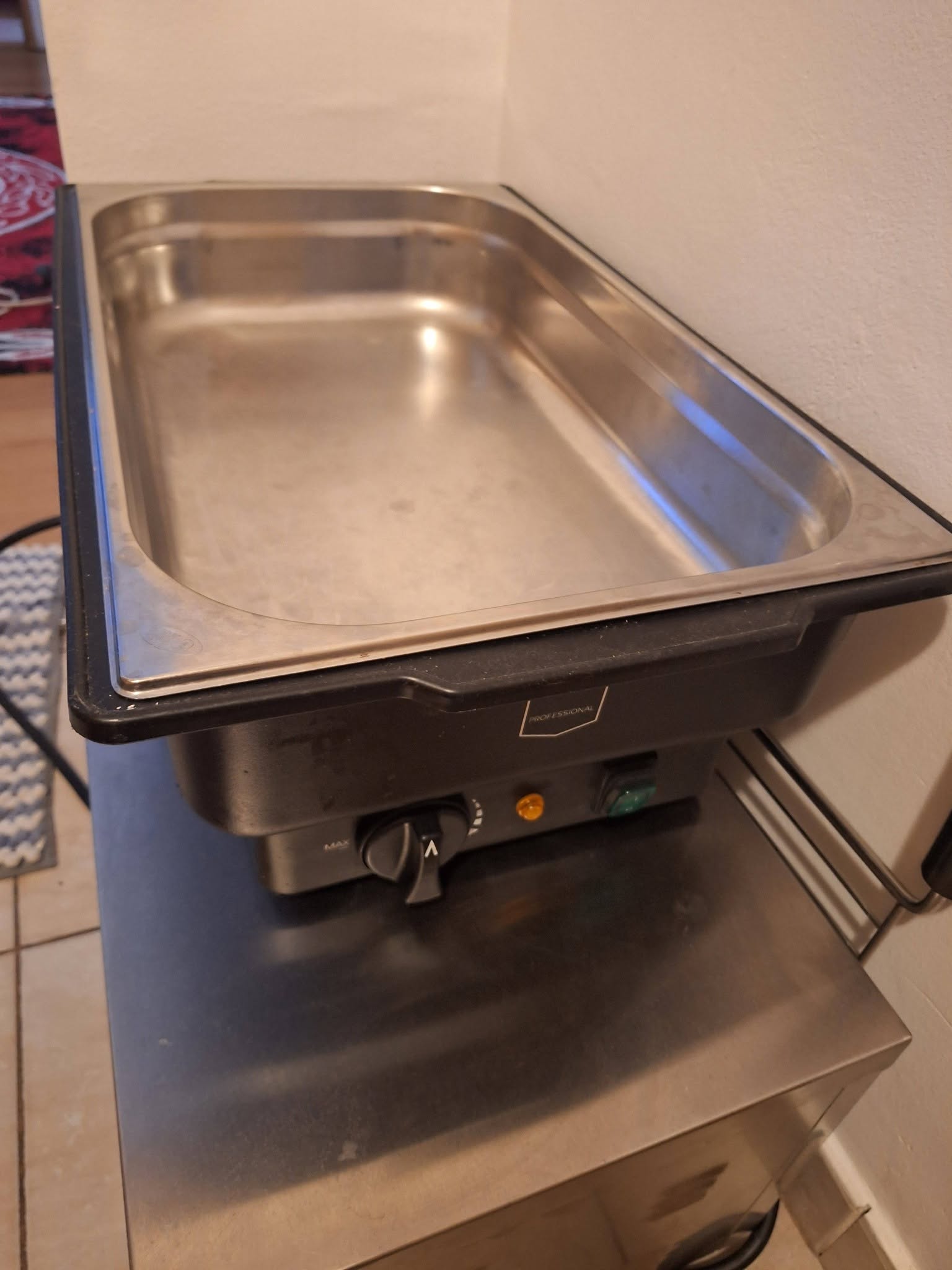 Bain Marie Electrica Profesionala cu Tavi GN Incluse - Ideala pentru Restaurante, Catering si Fast Food