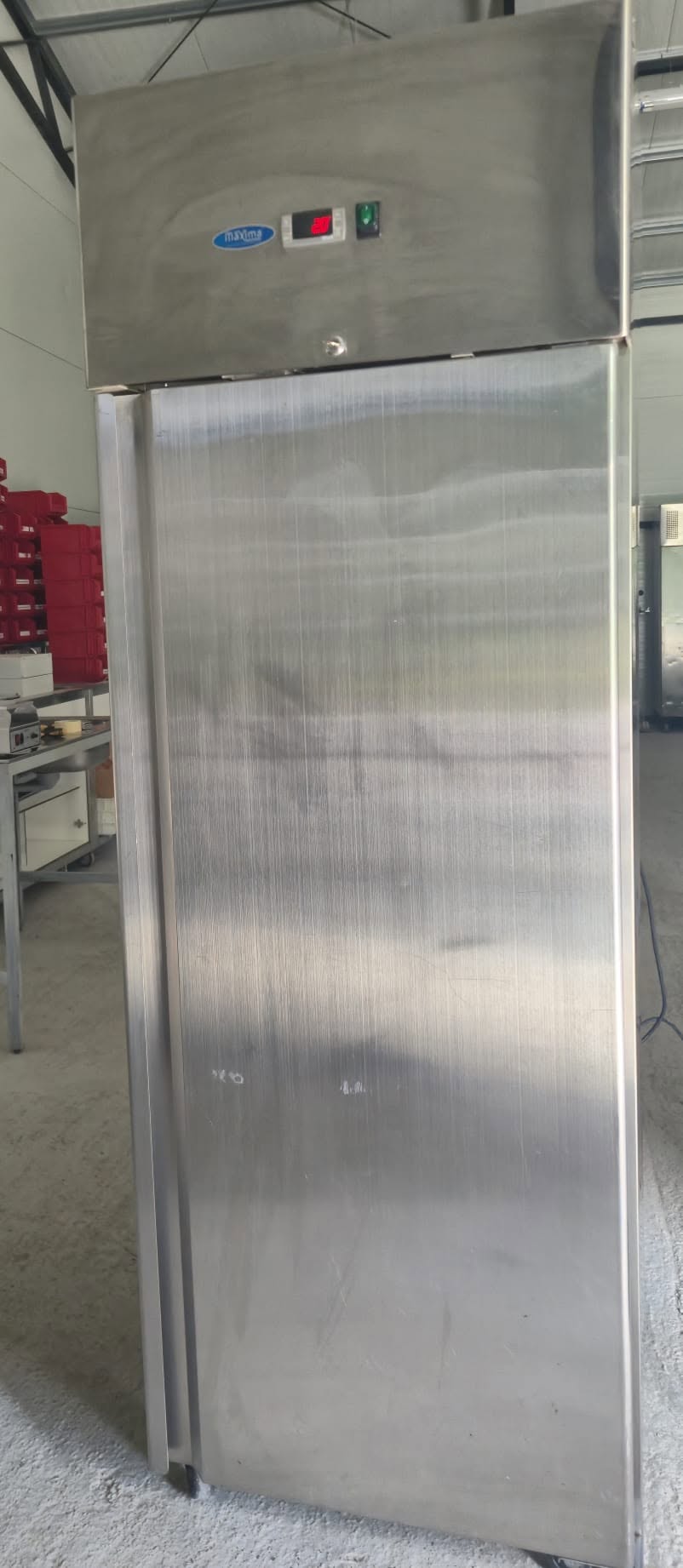Frigider Profesional din Inox Maxima 480 Litri - 220V, Ideal pentru Restaurante si Bucatarii HoReCa